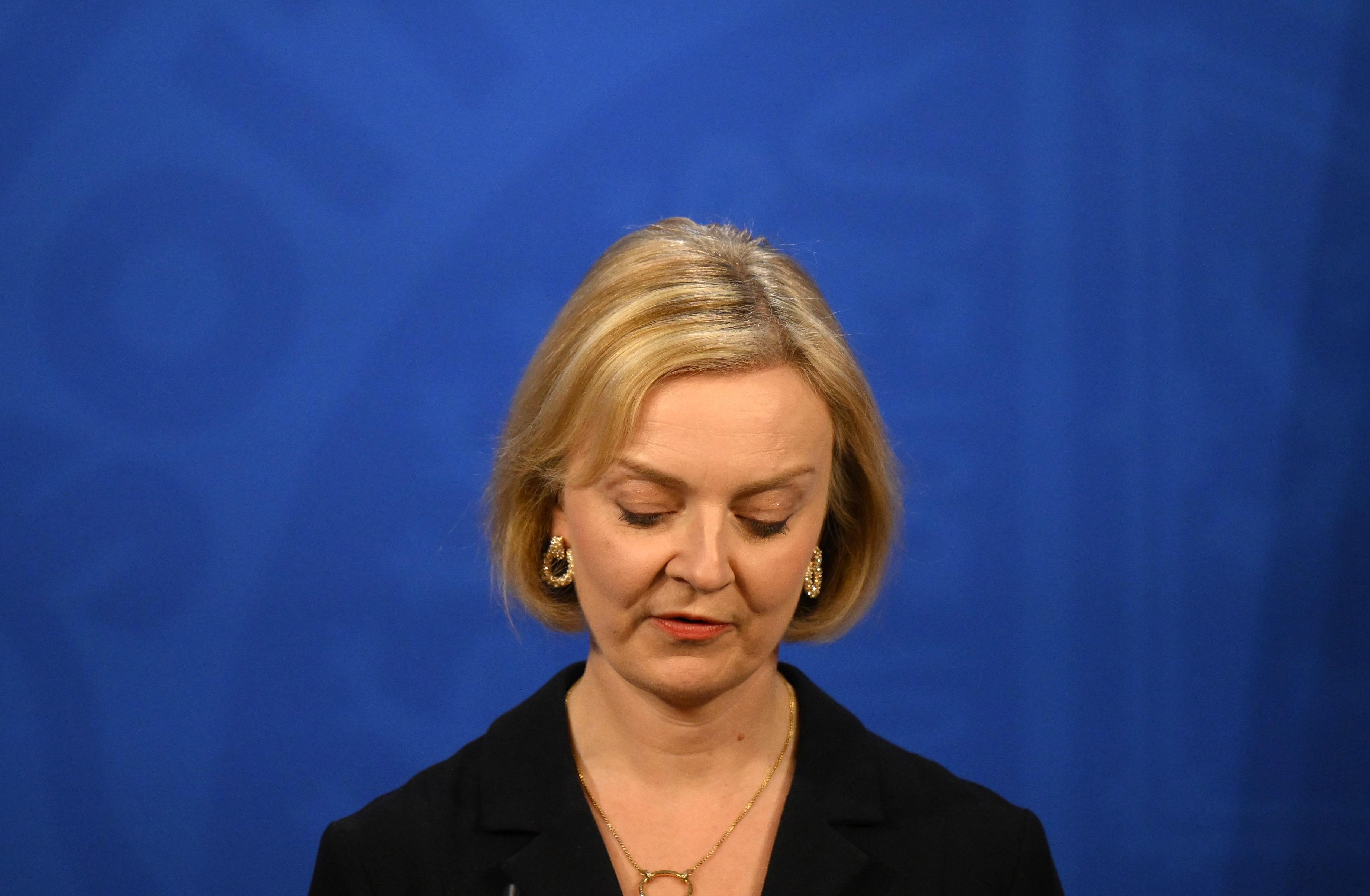 Gb, la premier Liz Truss si dimette