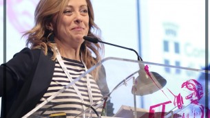 Gender, Pro vita famiglia: "Bene Meloni, ora stop nelle scuole"