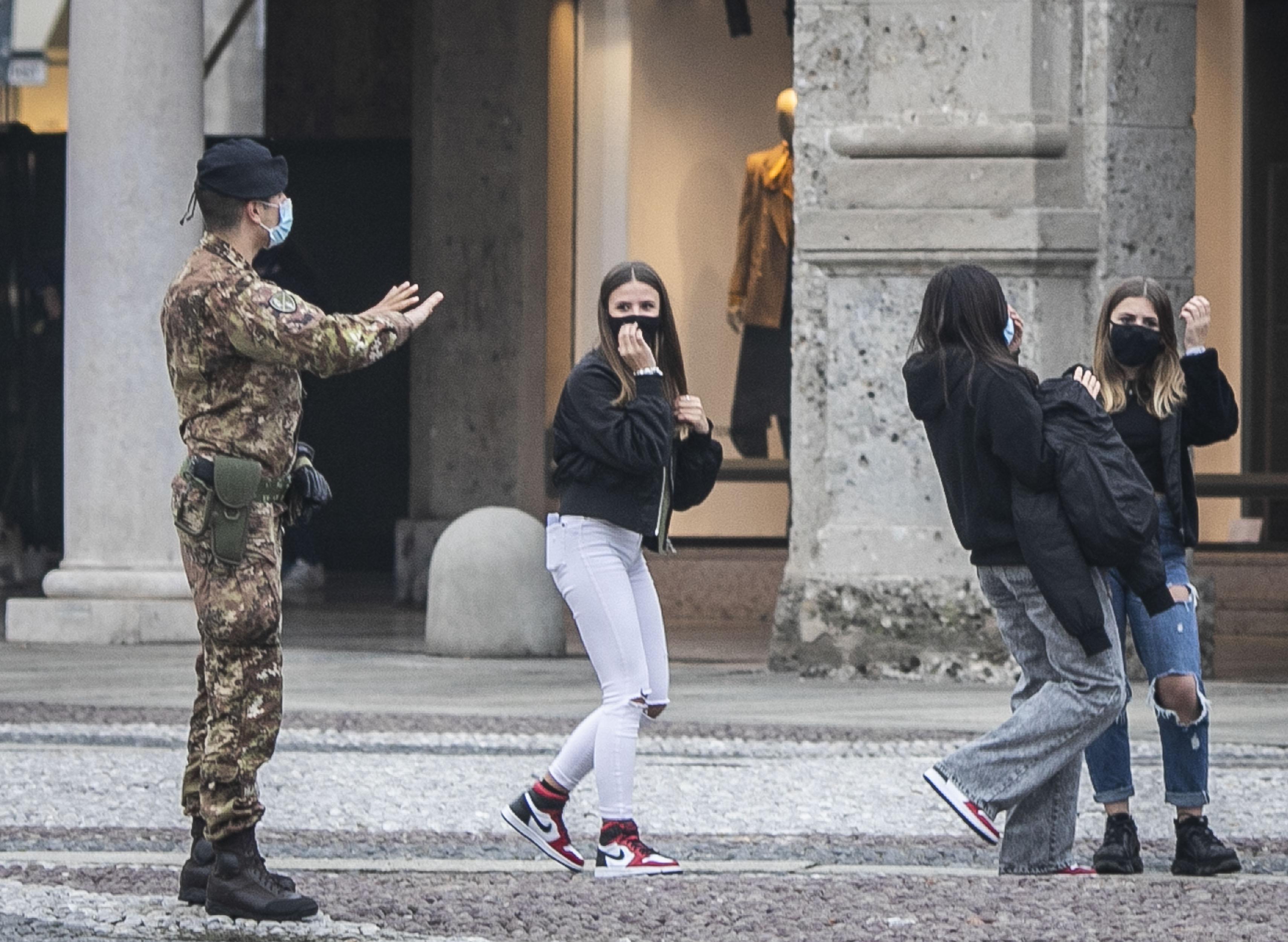 Generale Bertolini: "A militari compiti assurdi come Strade Sicure, devono prepararsi a guerra"