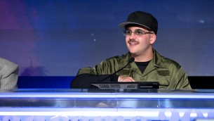 Geolier, fischi a Sanremo diventano 'caso' politico