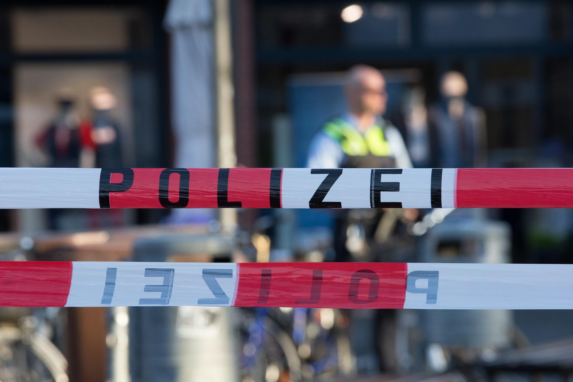 Germania, attacco con coltello a Francoforte: diversi feriti