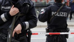Germania, attacco con coltello sul treno: 2 morti