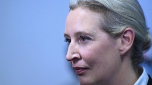 Germania, chi è Alice Weidel: leader di Afd che ambisce a un ruolo nel governo Merz