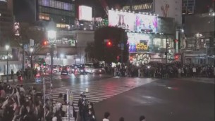 Germania-Giappone, caroselli a Tokyo ma il semaforo è sacro - Video