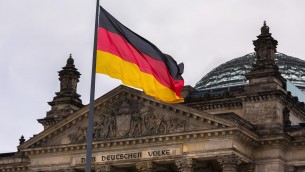 Germania scivola in recessione: pil negativo per 2 trimestri