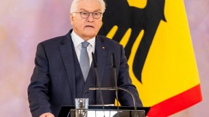 Germania, sette giorni al voto: appello di Steinmeier per "rafforzare la democrazia"