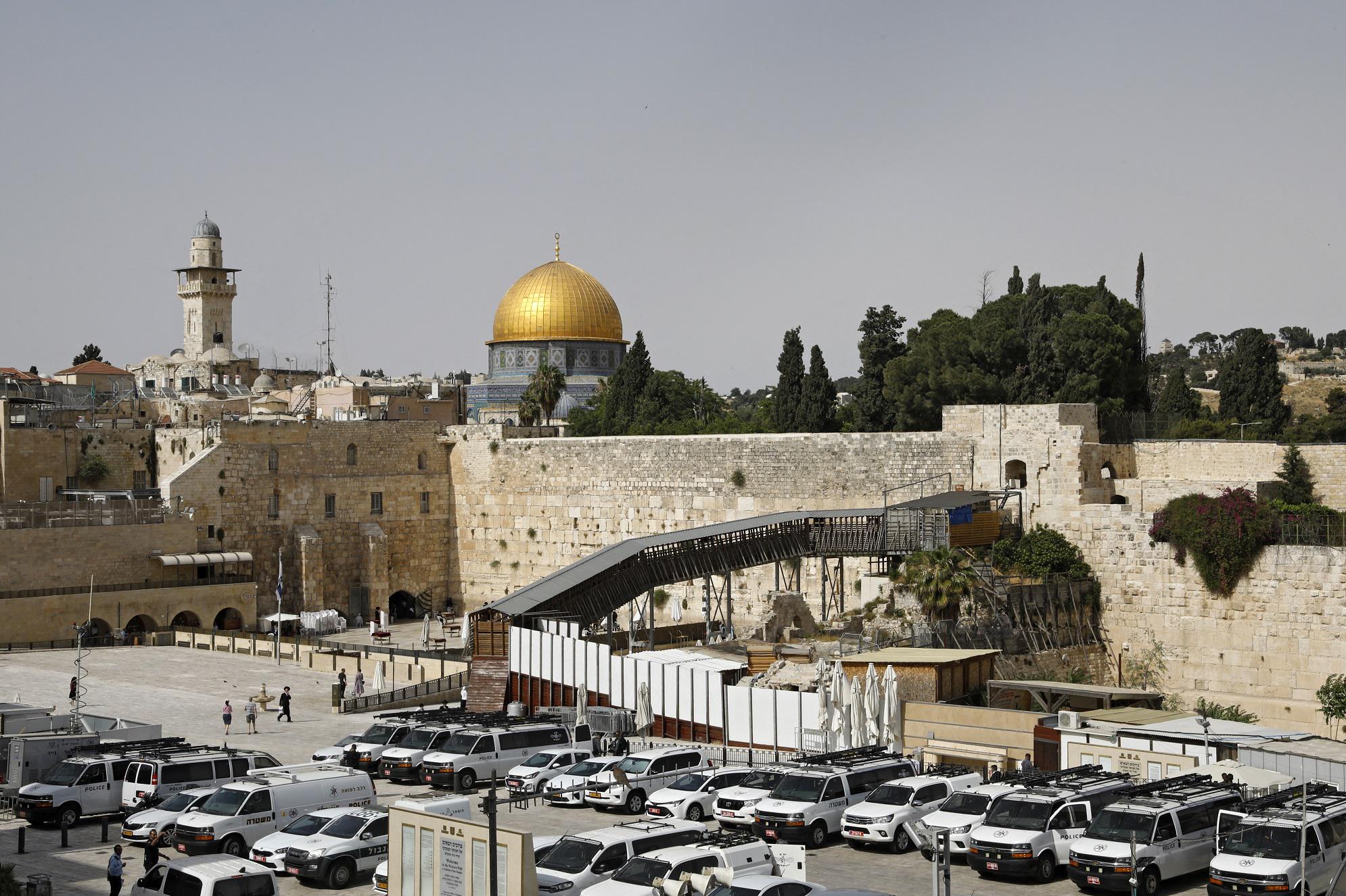 Gerusalemme, Spianata moschee riaperta a fedeli ebrei