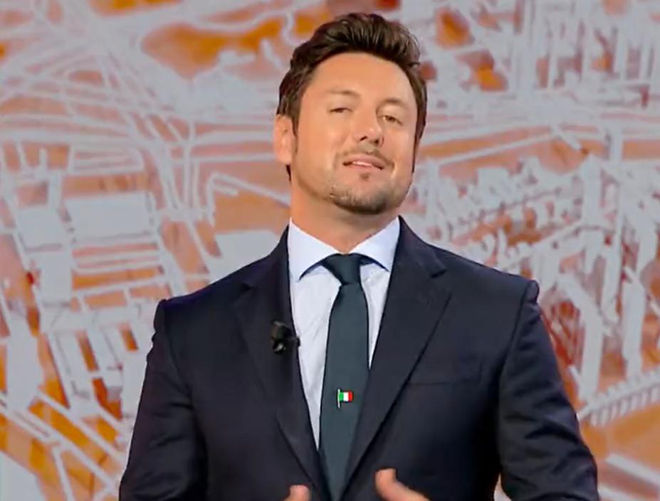 Giambruno, Mediaset sospende sua conduzione a 'Diario del giorno'