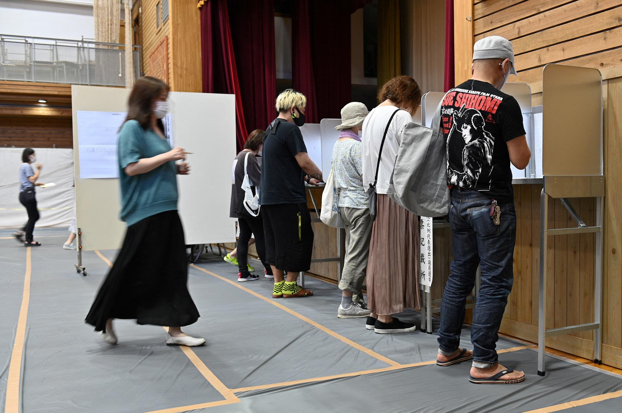 Giappone al voto dopo l’omicidio di Abe: gli exit poll