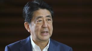 Giappone, ex premier Abe ferito da colpi arma fuoco: "Non dà segni di vita"