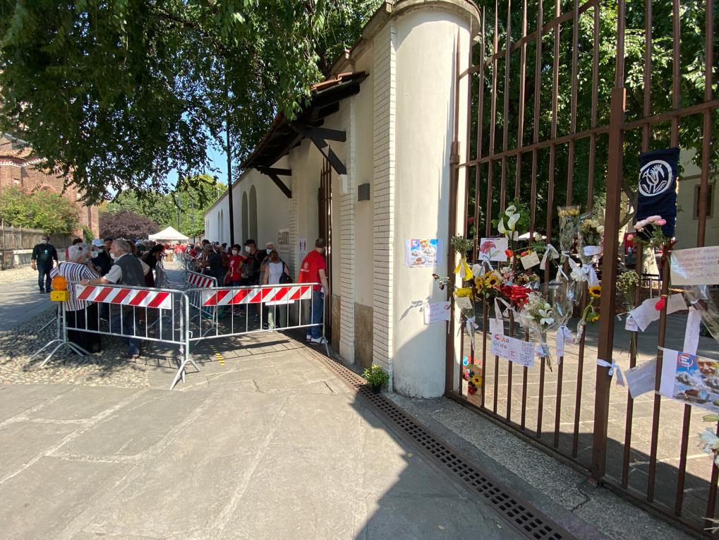 Gino Strada, aperta camera ardente in sede Emergency