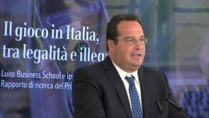 Giochi, Durigon: 'In manovra 2022 soluzioni su proroghe concessioni'