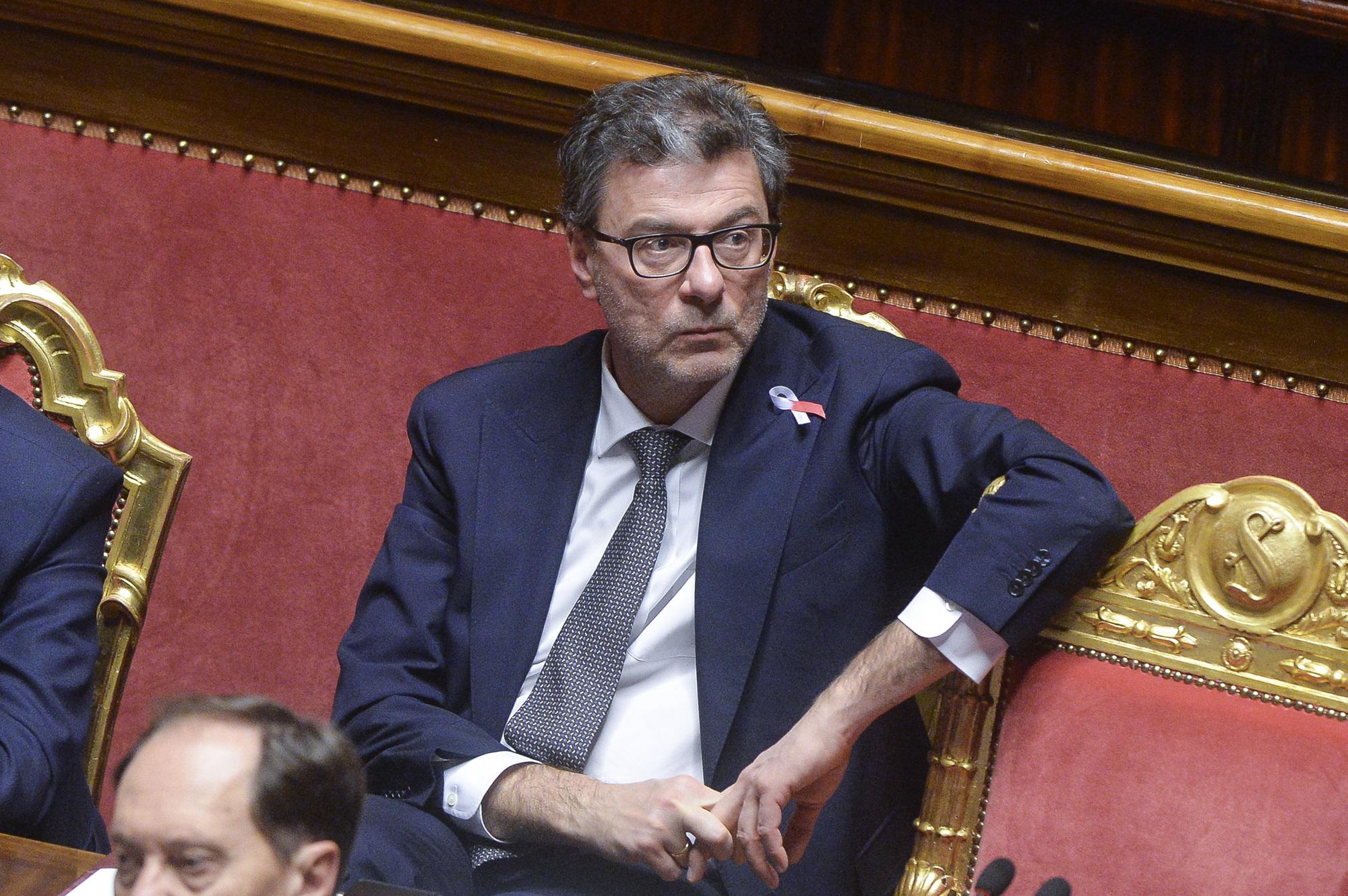 Giorgetti ad Atreju: "Ue come assemblea di condominio, in 27 impossibile decidere"