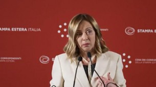 Giorgia Meloni: "Abbiamo perso in Sardegna, è Quaresima e non posso bere..