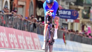 Giro d'Italia 2023, Denz vince 14a tappa e Armirail nuova Maglia Rosa