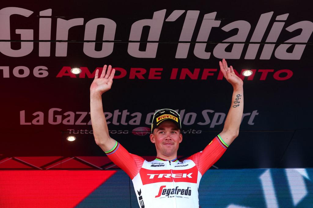 Giro d'Italia 2023, Pedersen vince sesta tappa