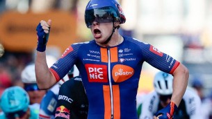 Giro d'Italia, a van Uden la quarta tappa in volata
