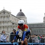 Giro d'Italia, Hoole vince la decima tappa e Del Toro resta in rosa