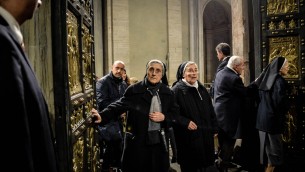 Giubileo, oggi l'apertura della Porta Santa di San Pietro: il significato, le tappe