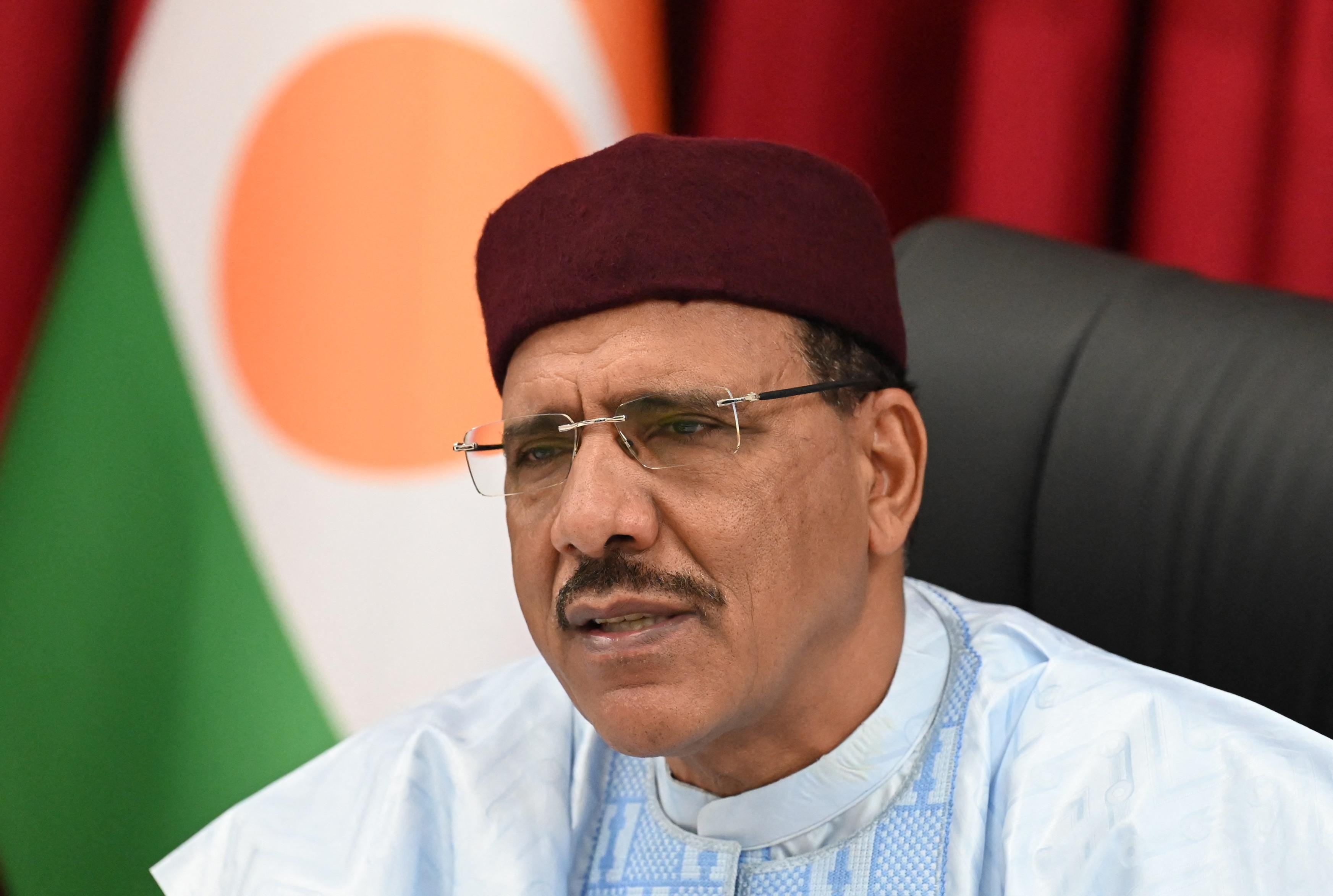 Golpe in Niger, figlia Bazoum: "Mio padre in condizioni disumane"