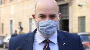 Governo Draghi, Crimi: "Espulsi deputati M5S che non hanno votato fiducia"