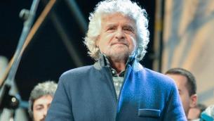 Governo Draghi, Grillo con M5S domani a consultazioni