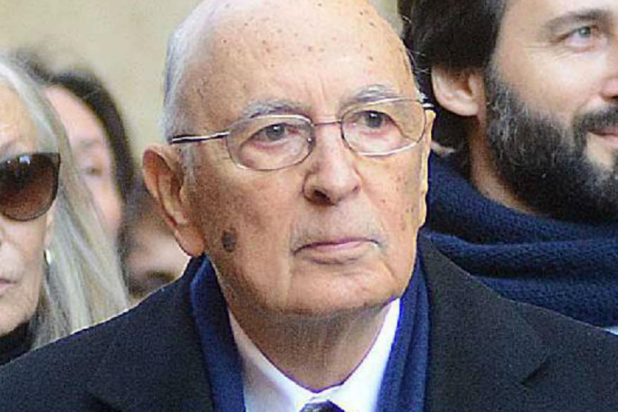 Governo Draghi, Napolitano: "Non sarò in aula, sostengo scelta Mattarella"