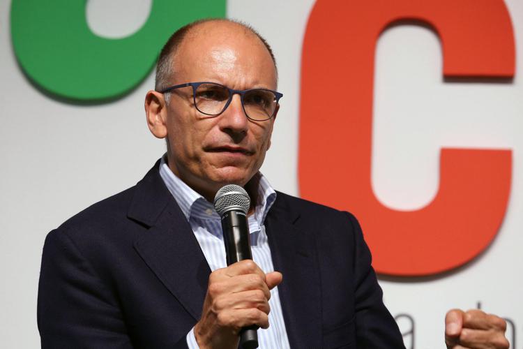 Governo, Letta: "Pd unico partito a sostenere realmente Draghi"
