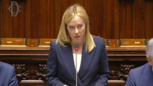 Governo, Meloni: "Grazie a donne che hanno permesso di rompere tetto cristallo"