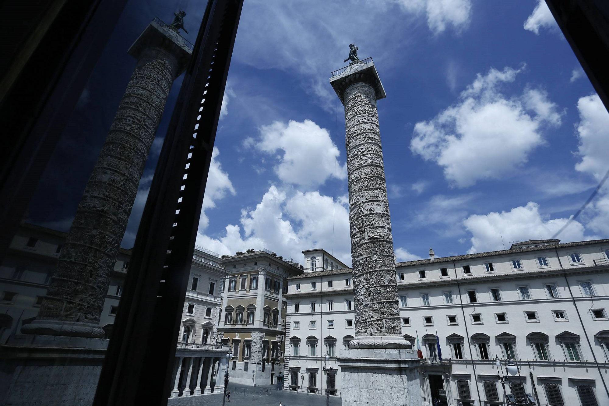 Governo Meloni, oggi l'insediamento con il rito della campanella