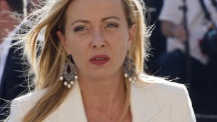 Governo, Meloni 'smina' terreno: un'ora di faccia a faccia con Salvini, poi accoglie Metsola
