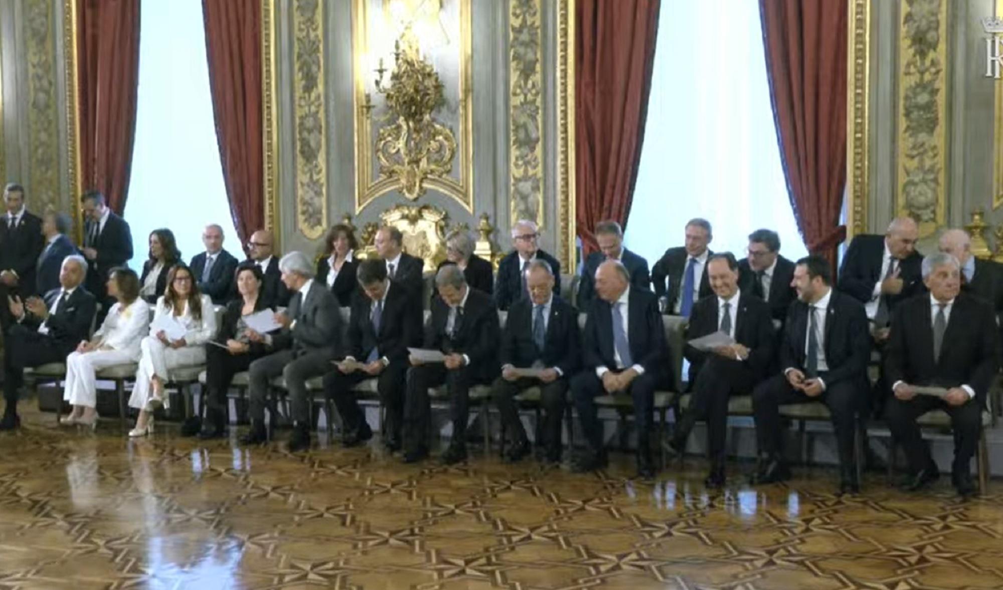 Governo Meloni, tutti i ministri al Quirinale per il giuramento - Diretta