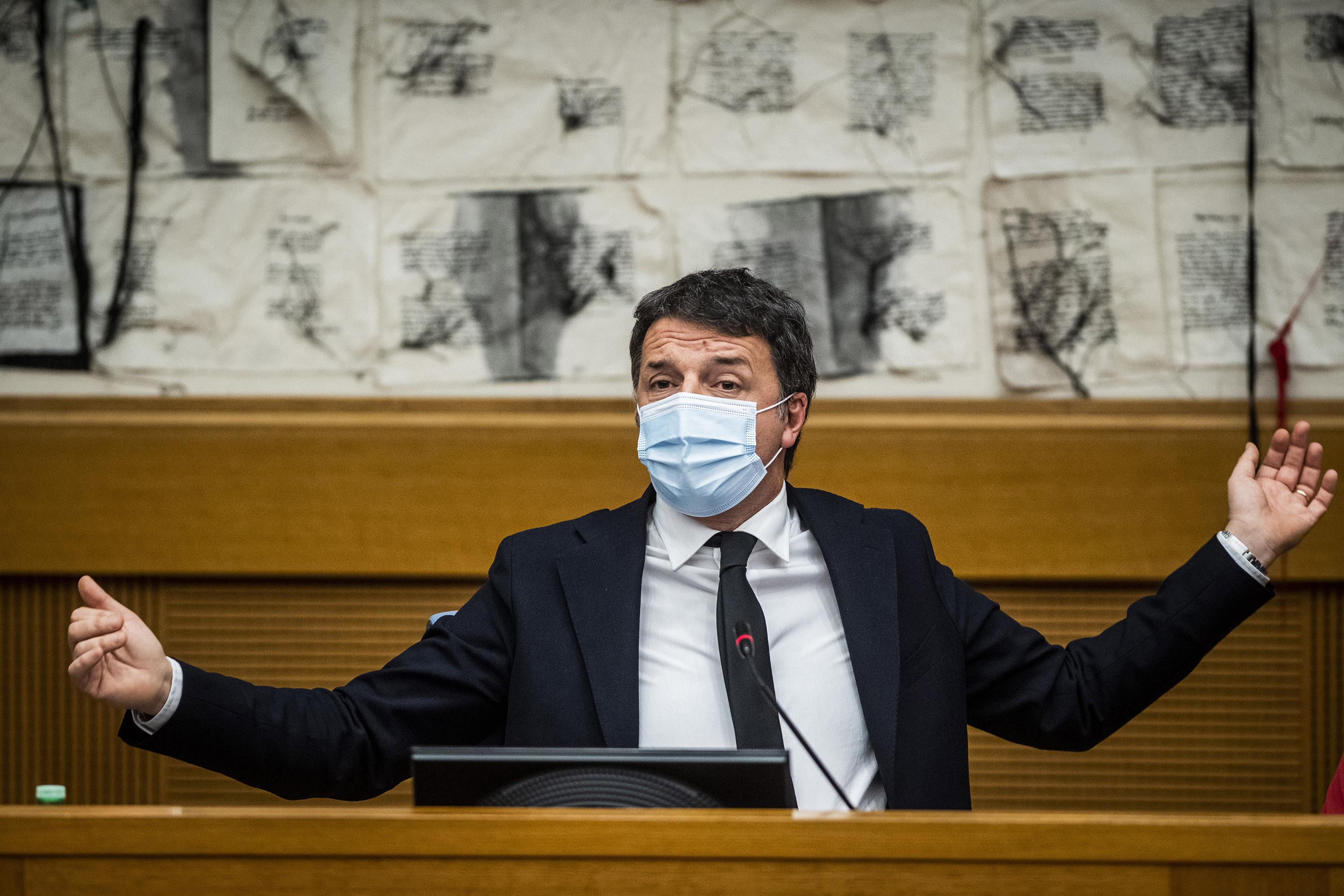 Governo, Renzi: "Draghi una benedizione"