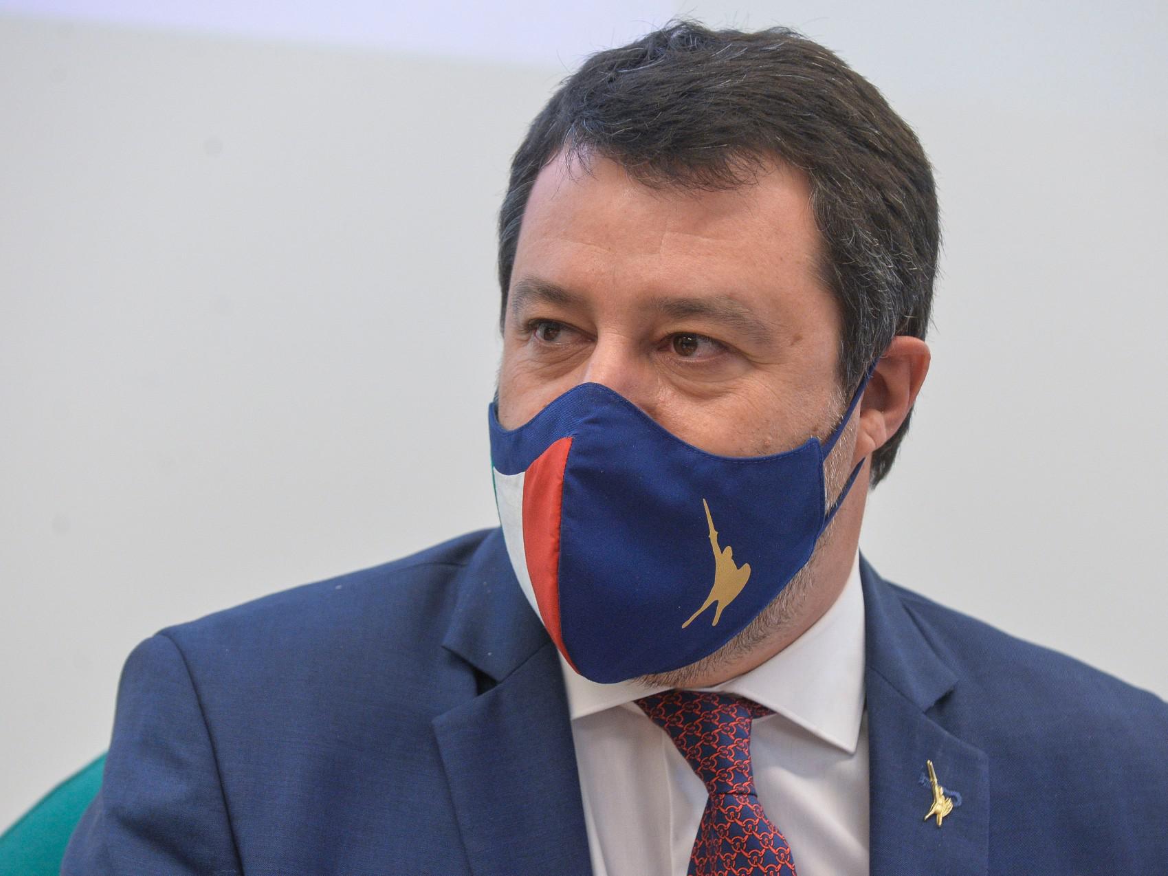 Governo, Salvini a Palazzo Chigi da Draghi
