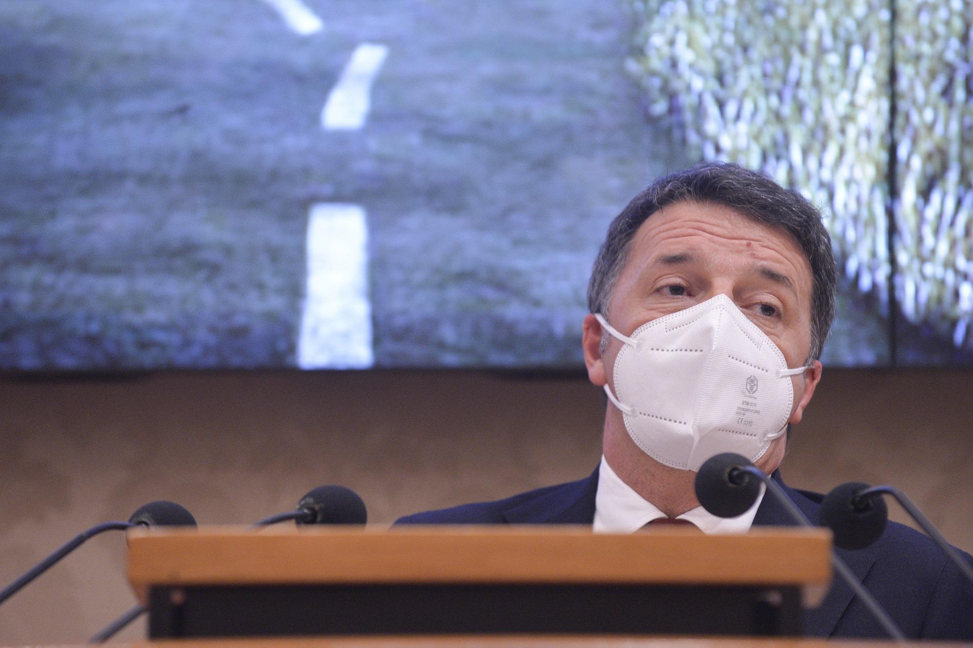 Governo, veti caduti e Italia Viva 'rientra': "Conte? vediamo"