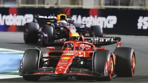 Gp Arabia Saudita, la gara in diretta: Verstappen in fuga con Red Bull