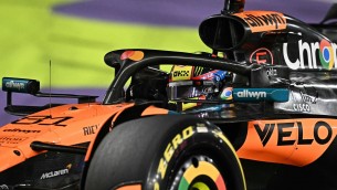 Gp Arabia Saudita, Piastri vince con McLaren e Leclerc terzo: Ferrari sul podio