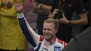 Gp Brasile, Magnussen in pole e Ferrari indietro