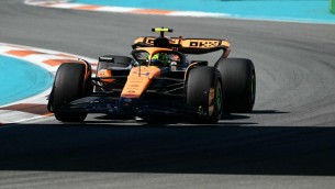 Gp Miami, Norris trionfa con McLaren davanti a Verstappen e Leclerc