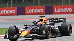 Gp Spagna, Verstappen trionfa con Red Bull e Ferrari giù dal podio