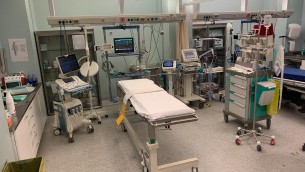 Gravissimo dopo caduta da 12 metri, al San Carlo di Milano 50 in campo per salvarlo