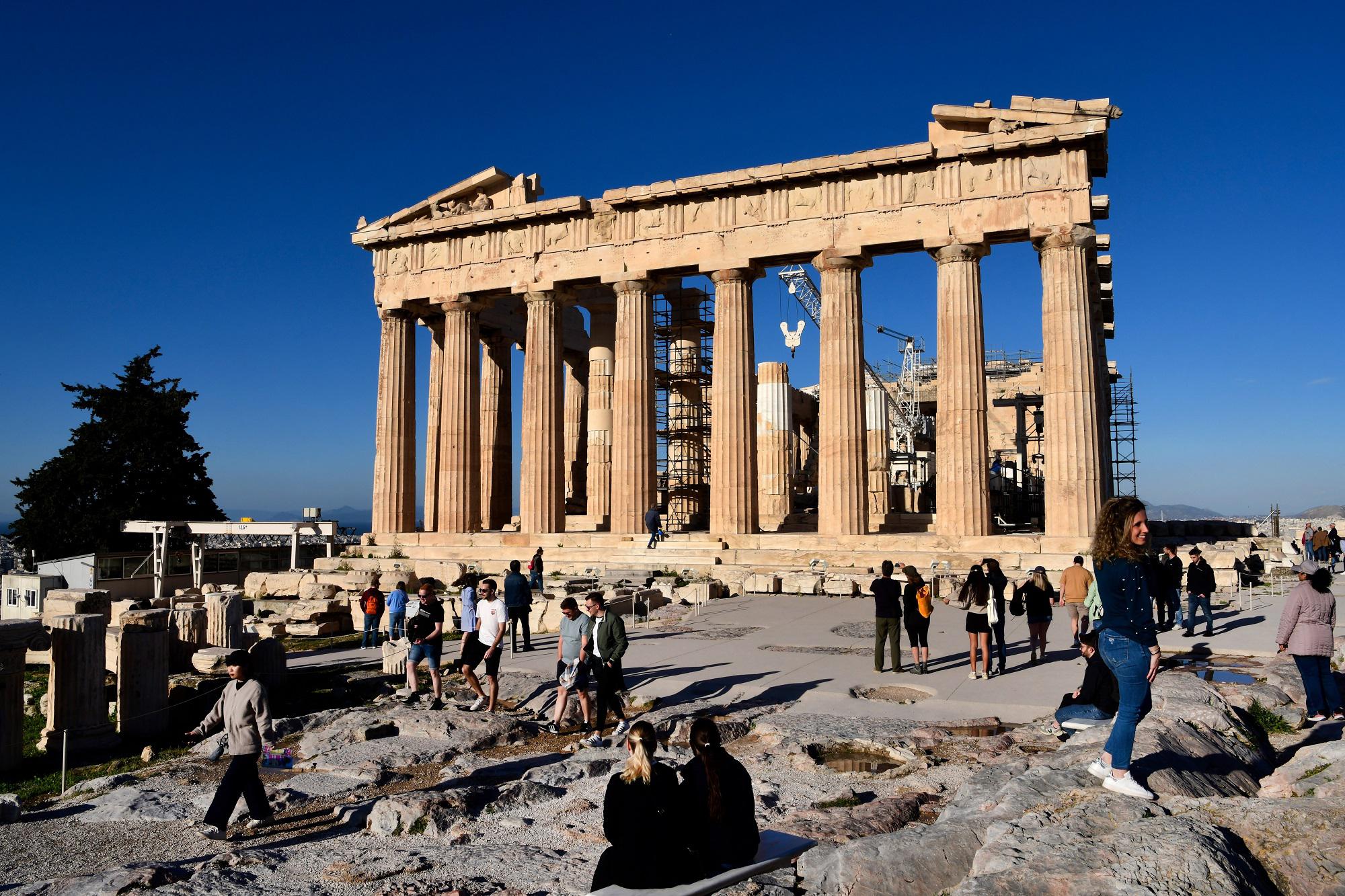 Grecia, Atene introduce il numero chiuso per le visite all'acropoli
