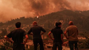 Grecia, incendi in tutto il Paese: dichiarato stato di massima allerta
