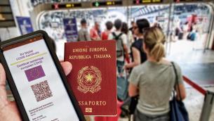 Green pass Italia e variante Delta, attesa per cabina di regia