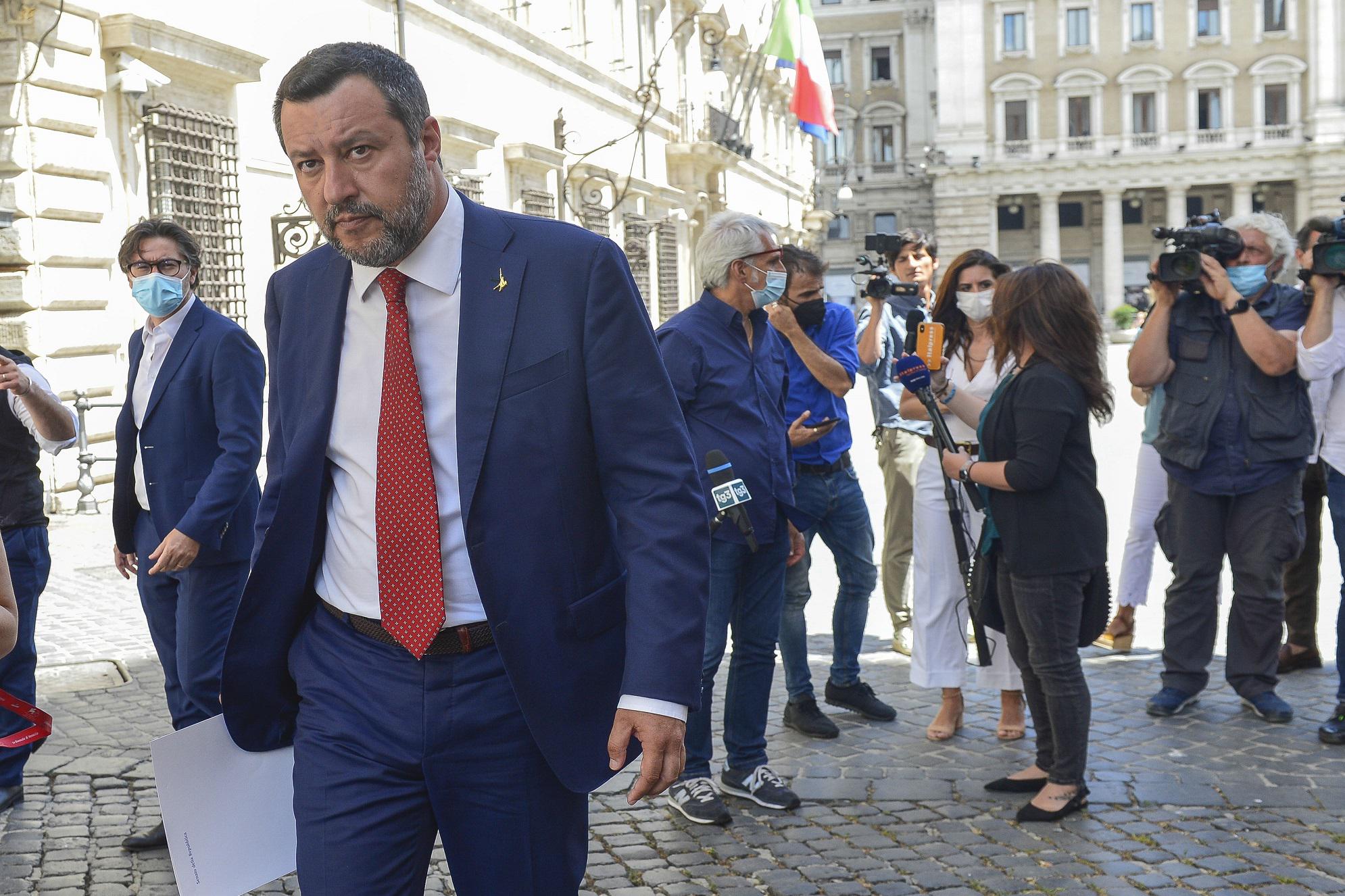 Green pass Italia, "nessuna telefonata Salvini-Draghi, presto incontro"