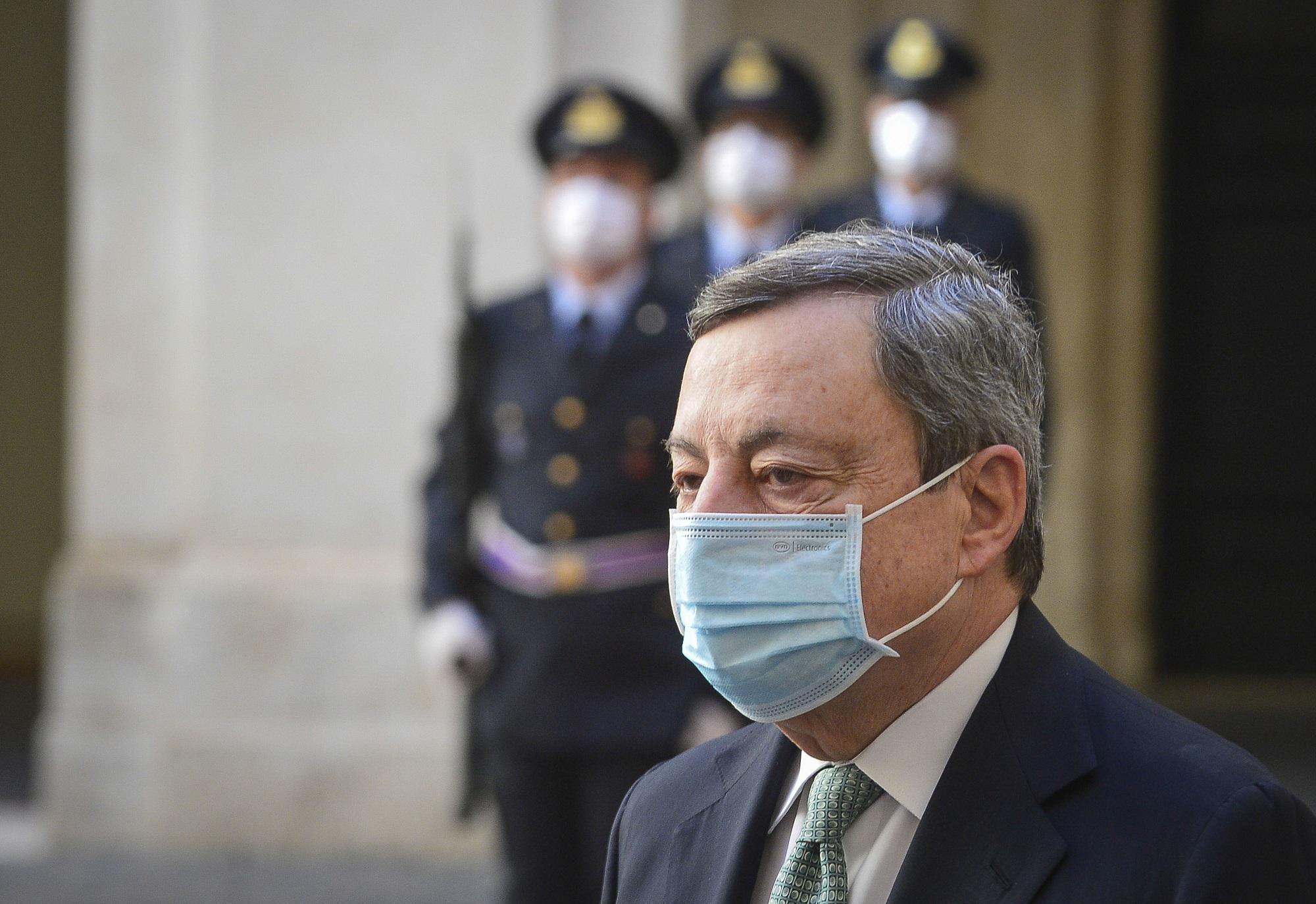Green pass lavoro, Draghi vince sfida ma scoppia grana Reddito cittadinanza