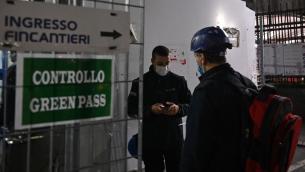 Green pass lavoro, proteste portuali Genova e presidio Trieste