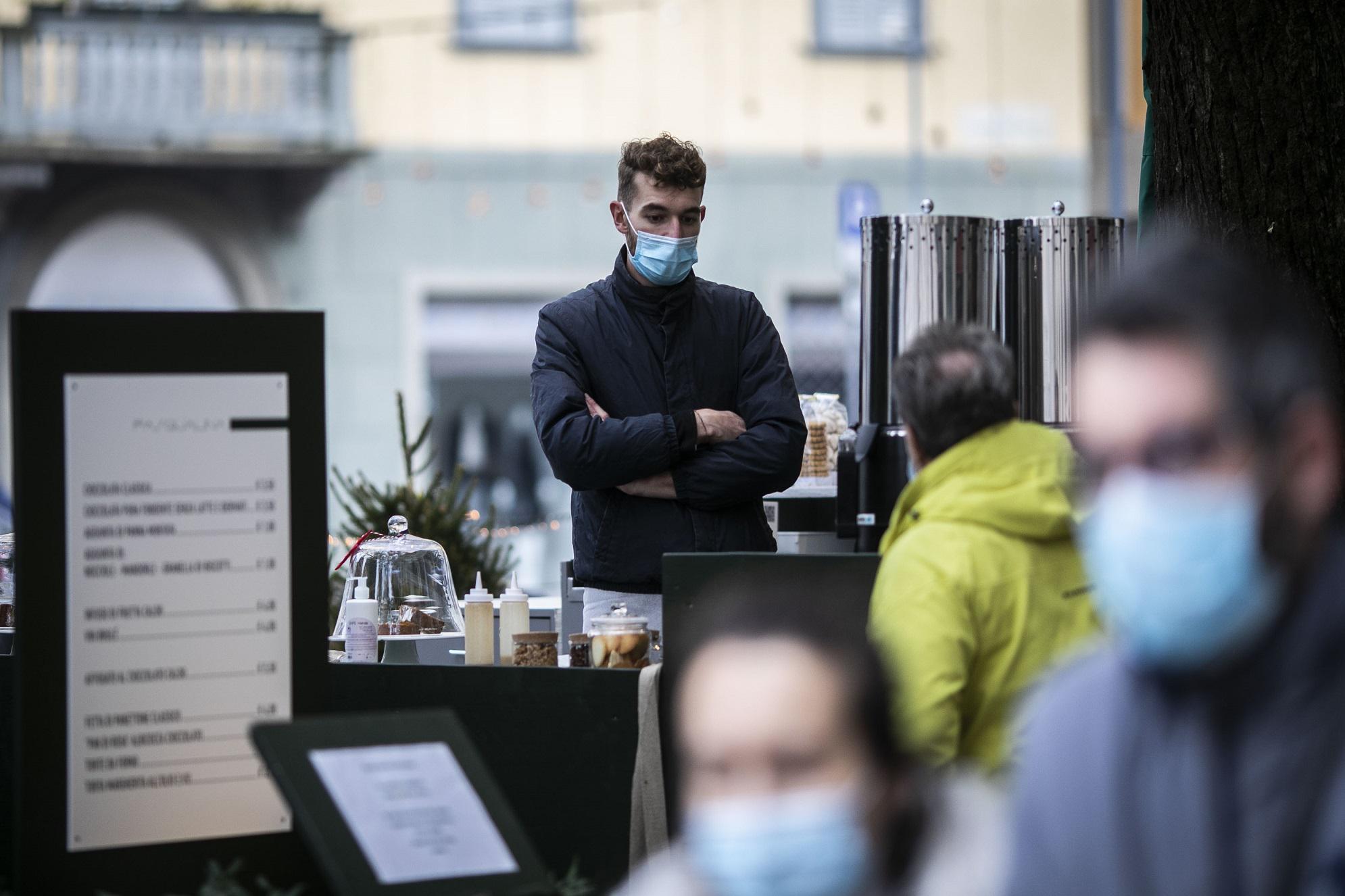 Green pass, lavoro, quarantena, scuola: cosa cambia dal 1° aprile