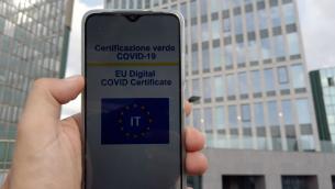 Green pass obbligatorio al lavoro, multe e controlli: tutte le regole