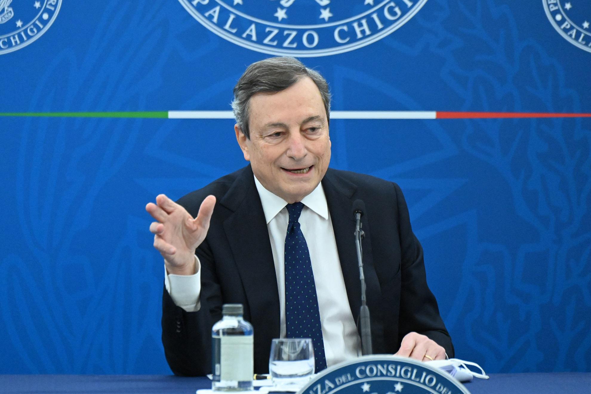 Green pass obbligatorio, Draghi: decreto per continuare ad aprire paese